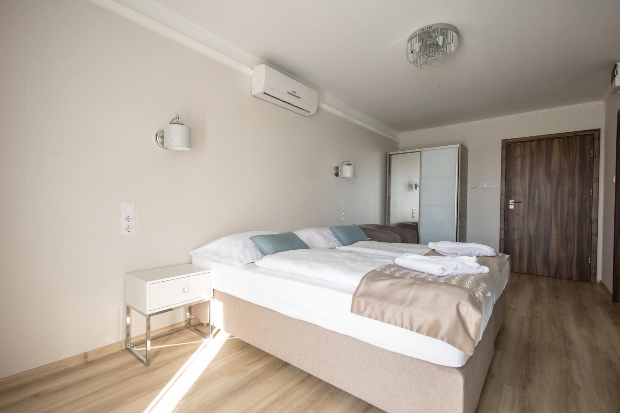Bed and Breakfast Petreny Borpanzio Egerszalók Exteriér fotografie